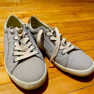 Women’s, 10.5. Taos Starburst